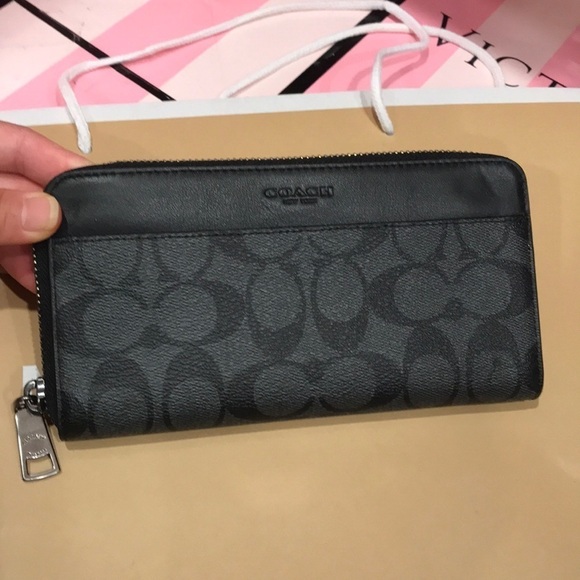 🔥Sales🔥💖 Coach Men Wallet 💖Gift Idea - Picture 1 of 7